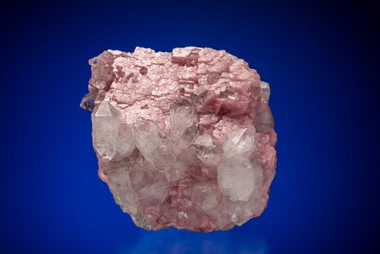 QUARTZ on RHODOCHROSITE
